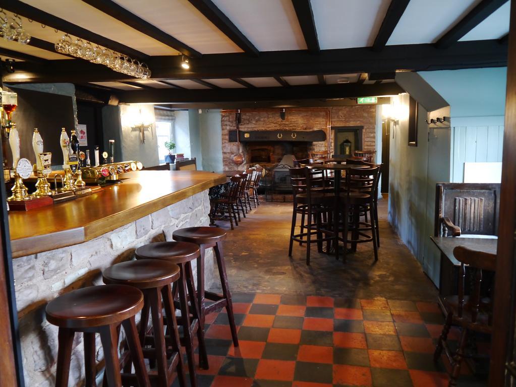 Garway Moon Inn エクステリア 写真