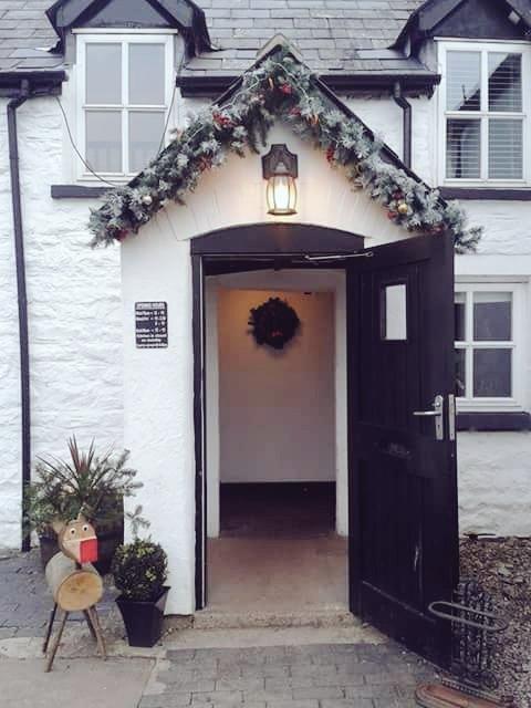Garway Moon Inn エクステリア 写真